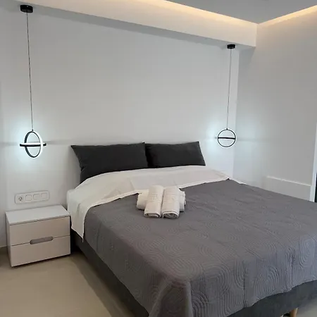 2s Luxnest * Naxos City