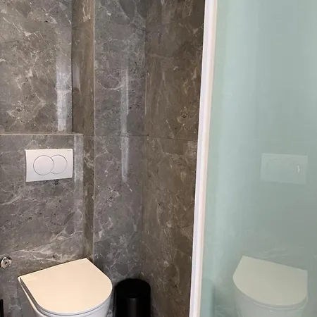 2s Luxnest Naxos City